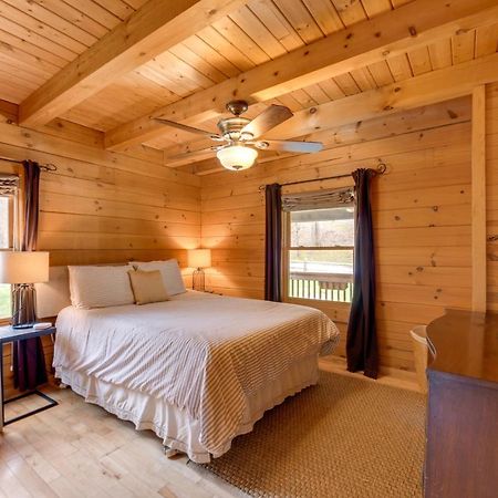 Creekside Bryson City Cabin With Private Hot Tub Luaran gambar