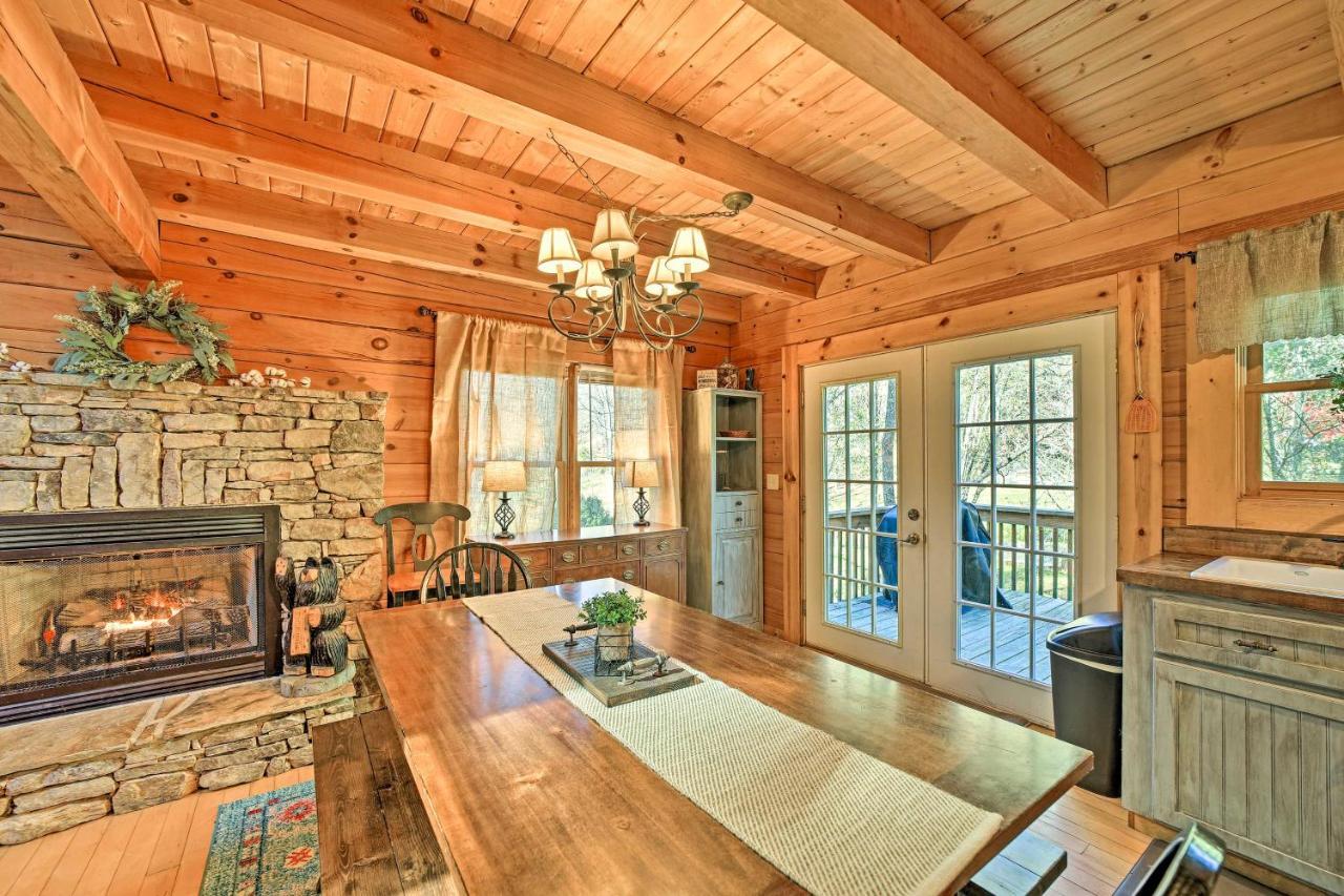 Creekside Bryson City Cabin With Private Hot Tub Luaran gambar