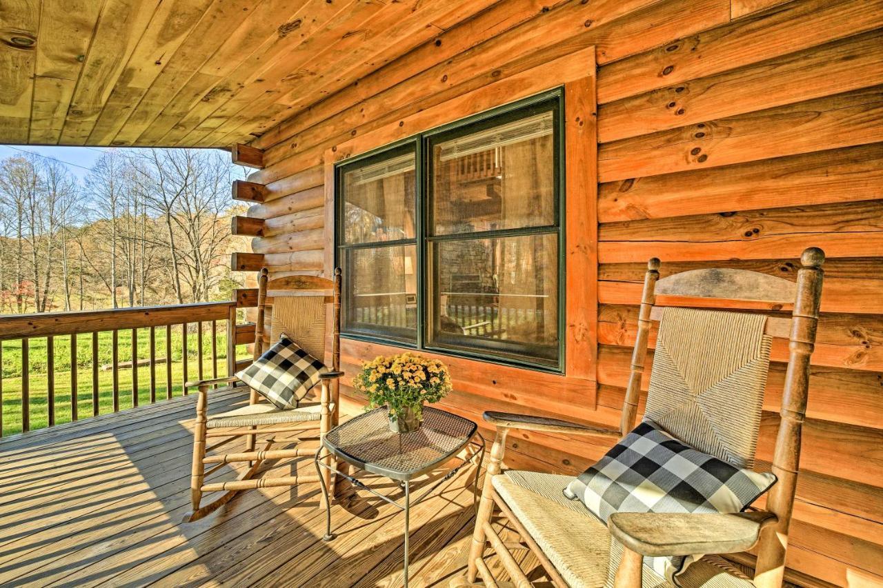 Creekside Bryson City Cabin With Private Hot Tub Luaran gambar