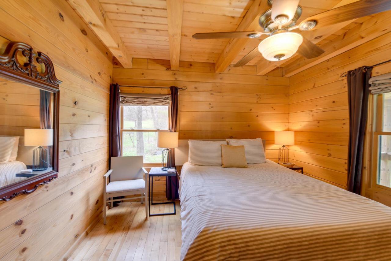 Creekside Bryson City Cabin With Private Hot Tub Luaran gambar